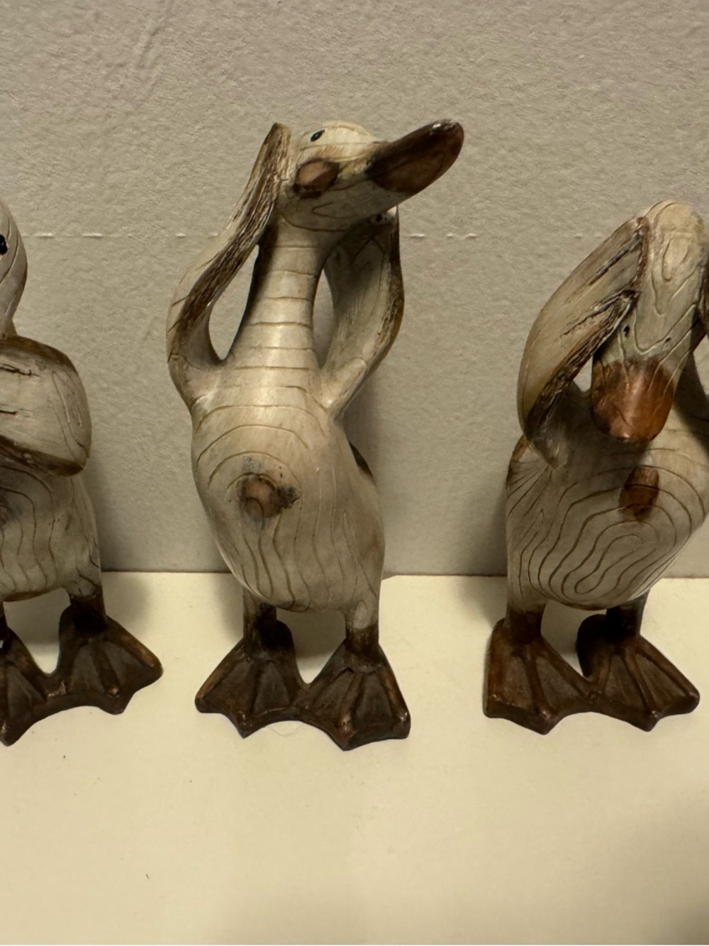 Hand-Carved White and Brown Duck Figurine Set - Decorative Home Wall Decor